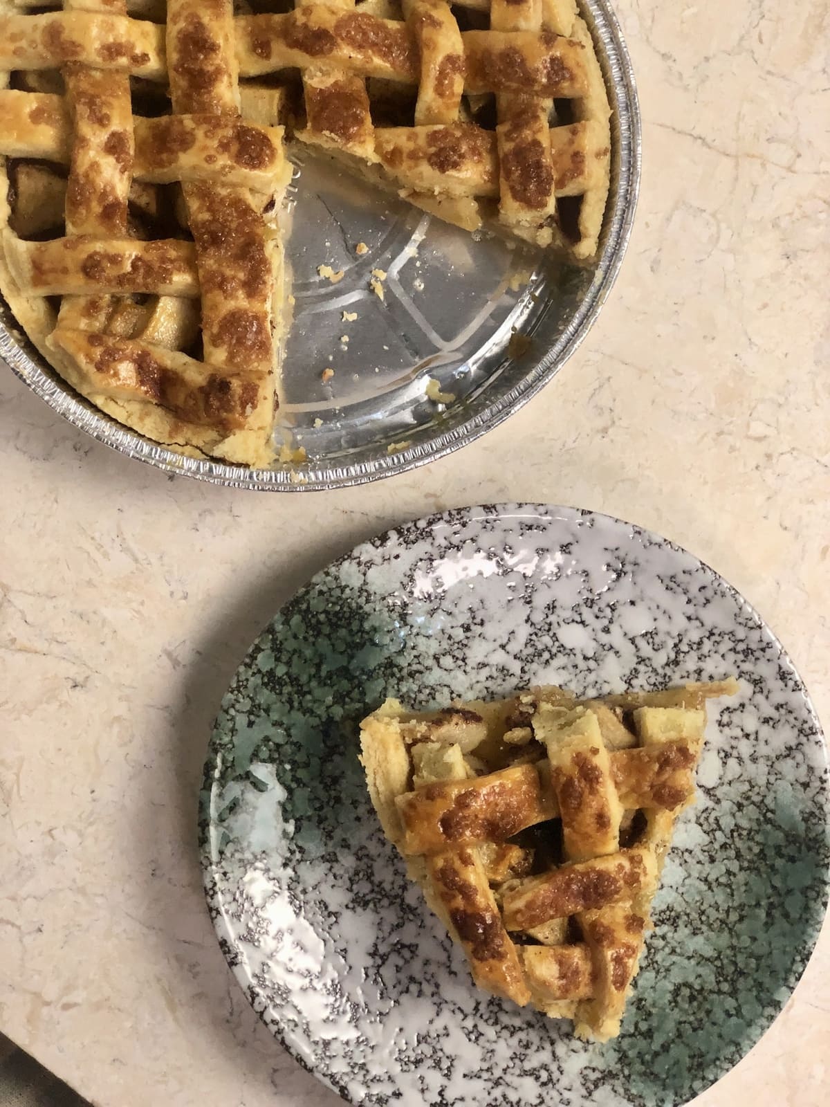 apple pie thumbnail 1.jpg